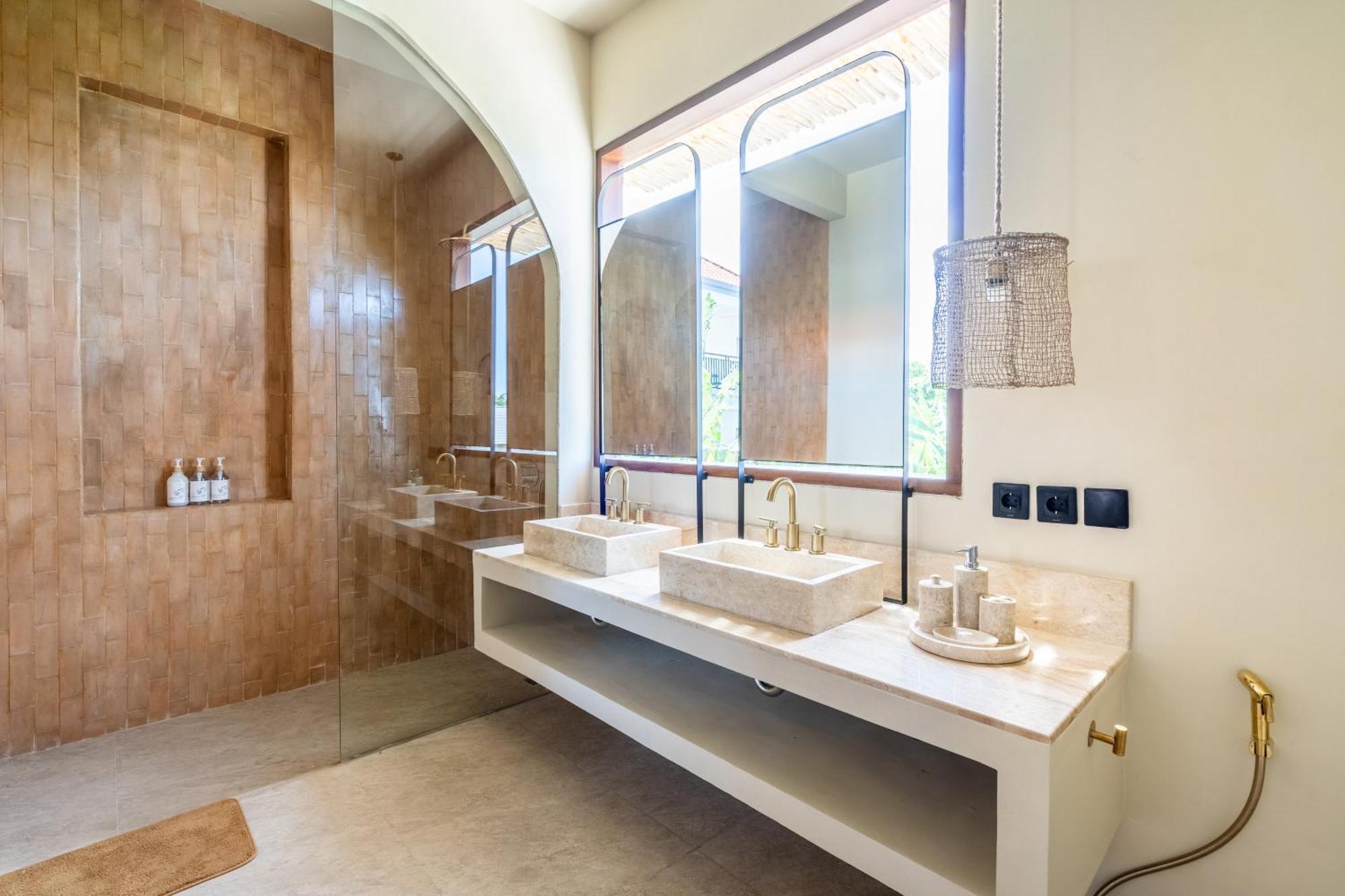 Amani 3 New, Luxury, Mediterranean, Private Pool, Canggu